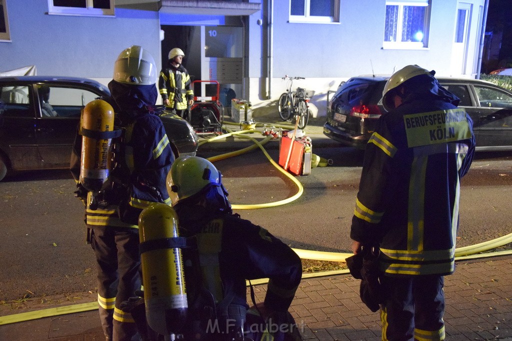 Feuer 2 Y Kellerbrand Koeln Ostheim Ruppinerstr P117.JPG - Miklos Laubert